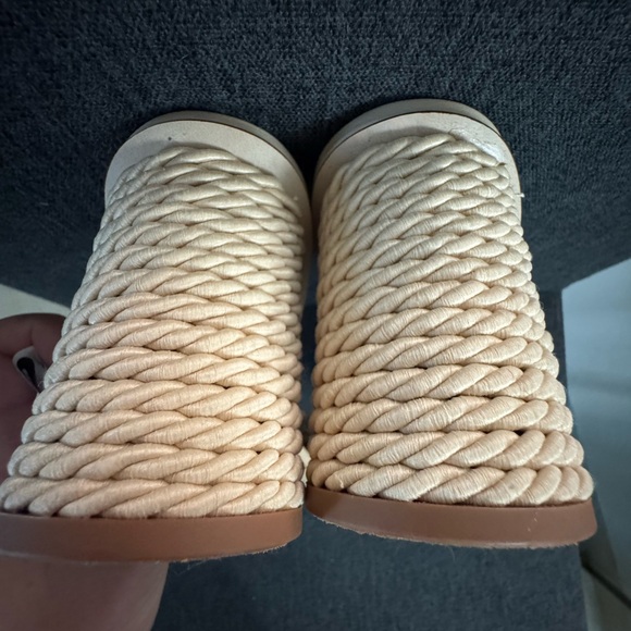 Steve Madden Jolina Block Heel Sandal - Picture 6 of 6